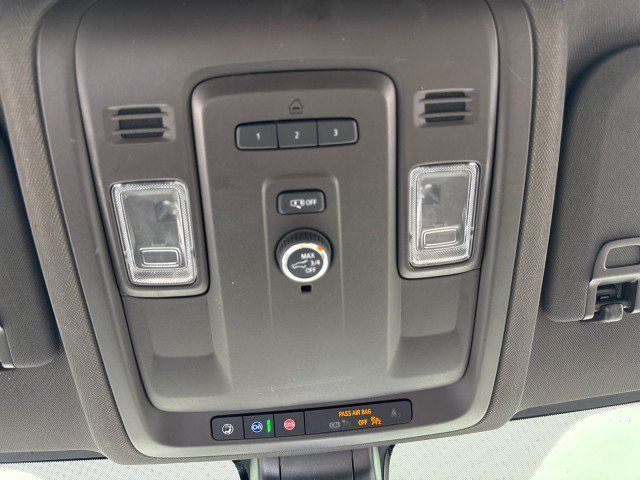 Used 2021 Chevrolet Tahoe Z71 AWD/4WD image 30