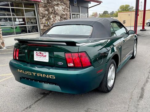 Used 2001 Ford Mustang Premium image 13