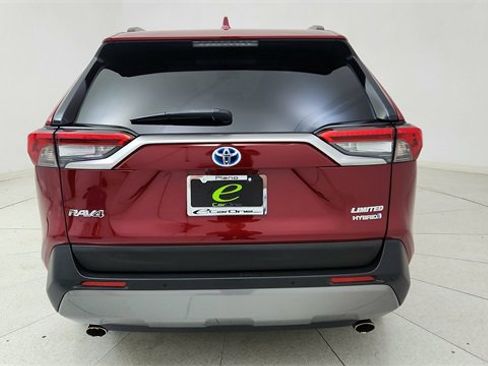 Used 2019 Toyota RAV4 Limited image 5