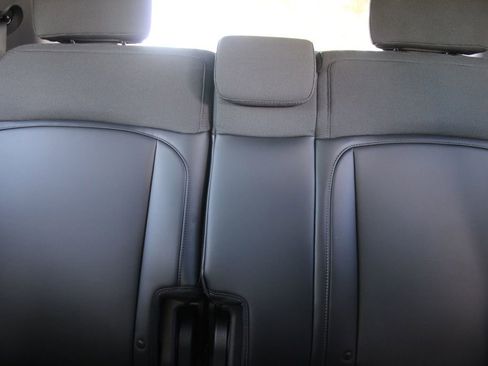 New 2027 Kia Telluride S image 60