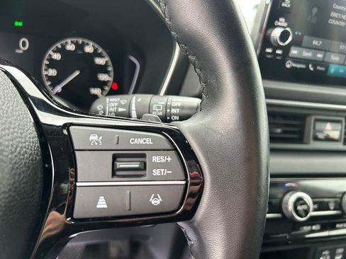 Used 2023 Honda Pilot Touring image 18