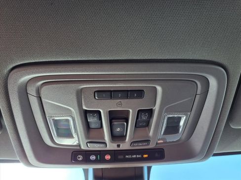 Used 2021 GMC Sierra 1500 SLT w/ SLT Premium Plus Package image 15