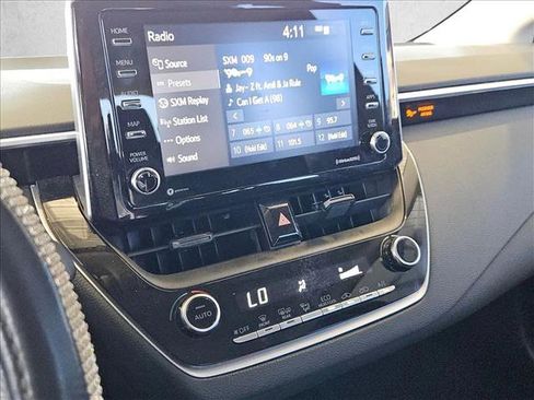 Used 2021 Toyota Corolla LE image 10