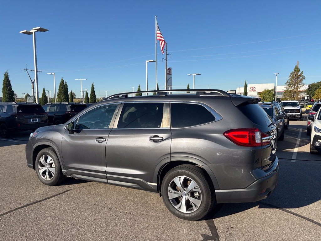 Used 2021 Subaru Ascent Premium w/ Convenience Package AWD/4WD image 5