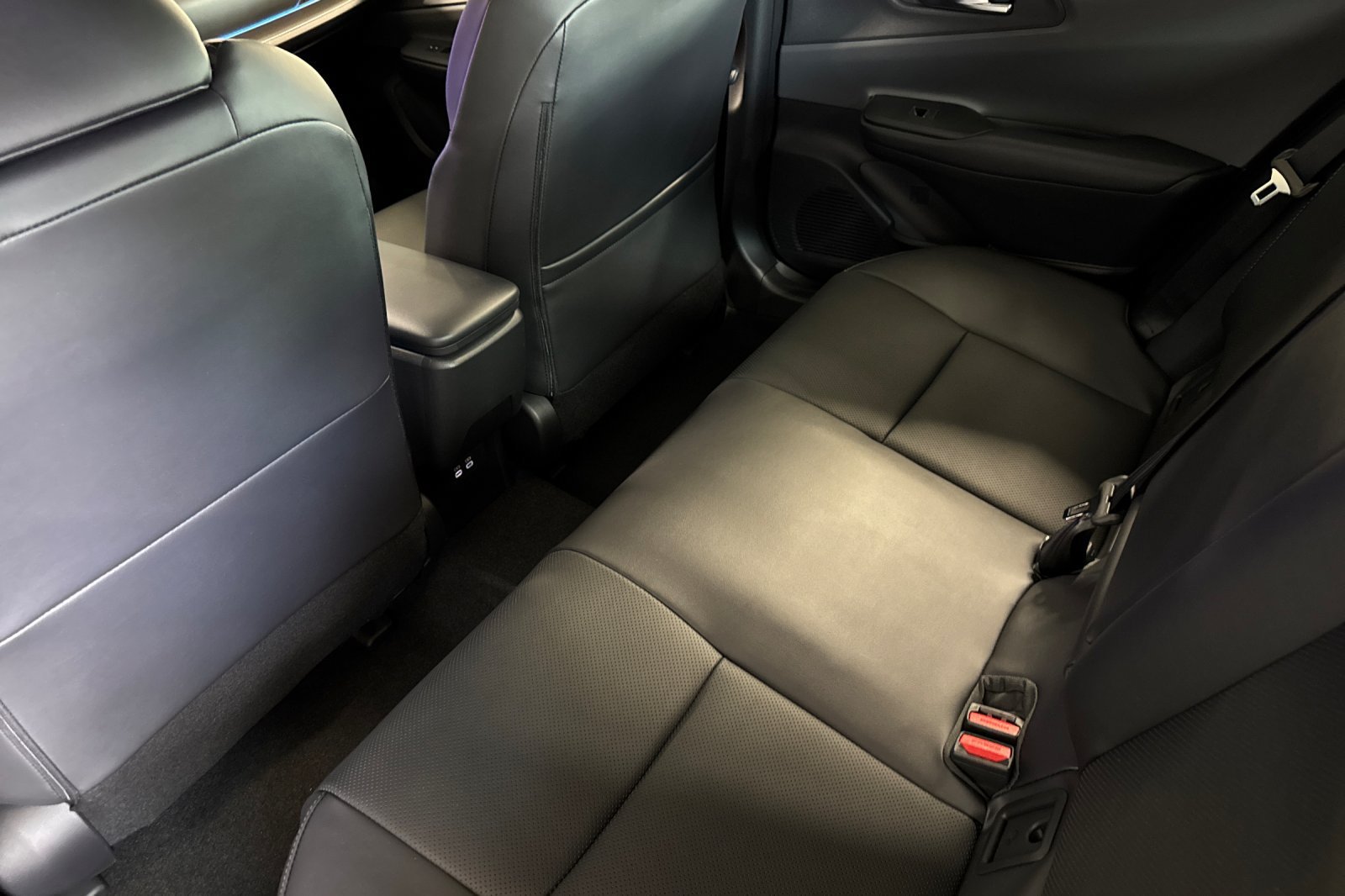 New 2027 Toyota Prius XLE FWD image 14