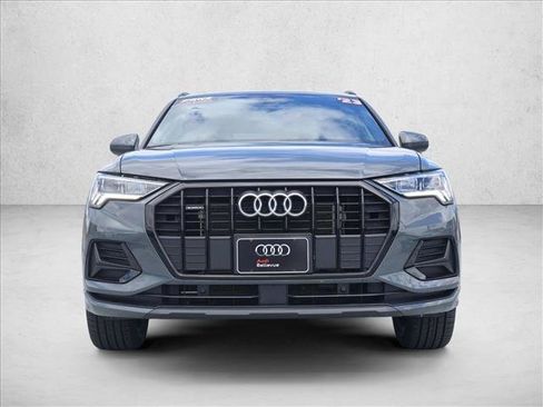 Used 2023 Audi Q3 2.0T Premium w/ Convenience Package AWD/4WD image 2