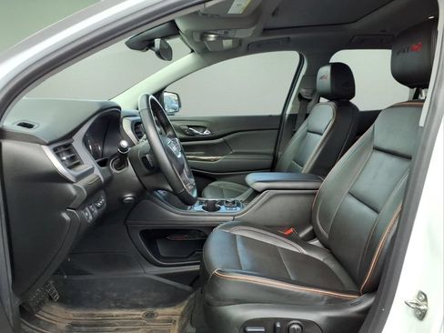 Used 2023 GMC Acadia AT4 w/ Technology Package AWD/4WD image 4