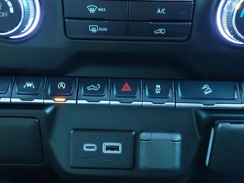 Used 2025 Chevrolet Silverado 1500 Custom Trail Boss w/ Turbomax Blackout Package image 17