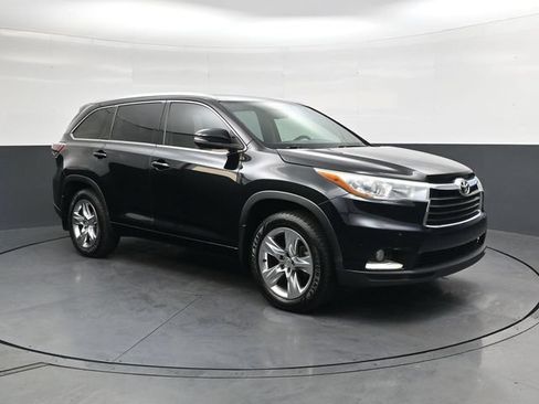 Used 2015 Toyota Highlander Limited AWD/4WD image 2