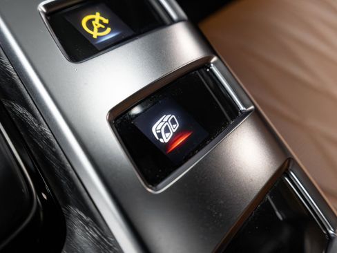 Used 2019 Mercedes-Benz AMG GT 63 S w/ Driver Assistance Package image 71