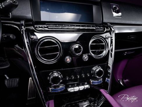 Used 2023 Rolls-Royce Cullinan w/ Cullinan Package AWD/4WD image 30