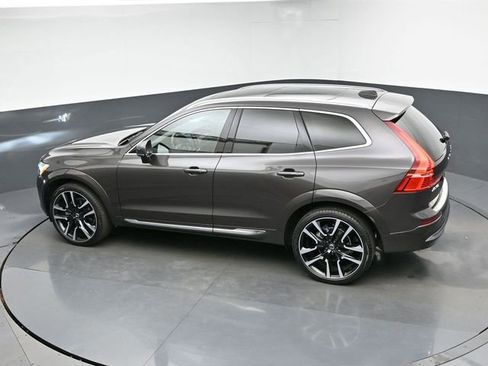 Used 2023 Volvo XC60 B5 Ultimate w/ Protection Package Premier image 47