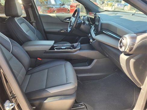 Used 2025 Chevrolet Equinox LT w/ Convenience Package II image 15