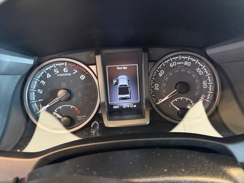 Used 2023 Toyota Tacoma TRD Off-Road AWD/4WD image 14
