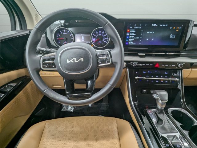 Certified 2024 Kia Carnival EX FWD image 15