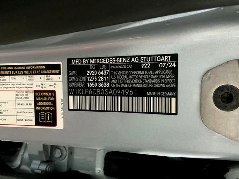 Used 2025 Mercedes-Benz E 53 AMG e 4MATIC Sedan image 13