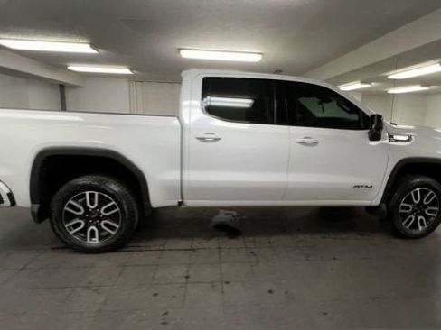 Certified 2024 GMC Sierra 1500 AT4 w/ Technology Package AWD/4WD image 9