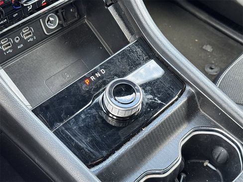 Used 2024 Jeep Grand Cherokee L Laredo image 24