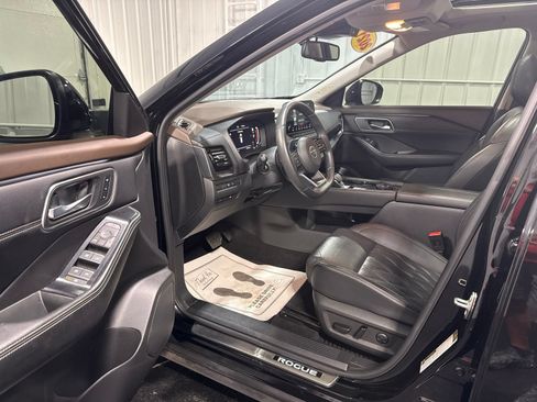 Used 2021 Nissan Rogue Platinum AWD/4WD image 19