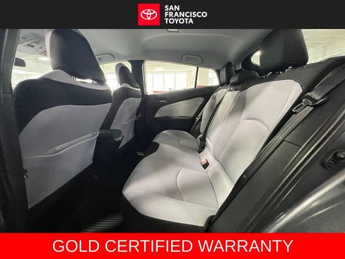 Certified 2022 Toyota Prius LE FWD image 13
