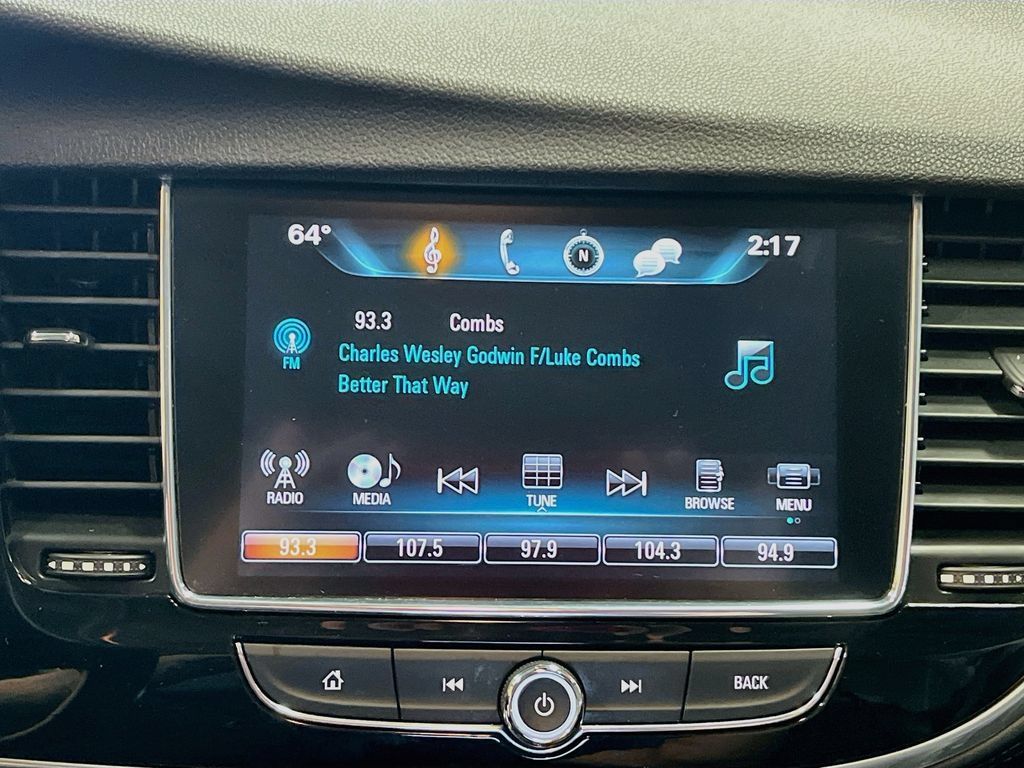 Used 2020 Buick Encore Preferred AWD/4WD image 14