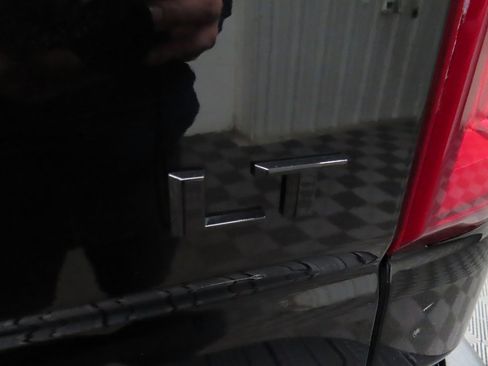 Used 2024 Chevrolet Silverado 2500 LT w/ Midnight Edition image 59