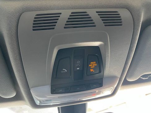 Used 2017 BMW 320i xDrive Sedan image 37