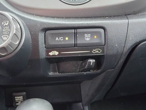 Used 2013 Honda Fit image 16