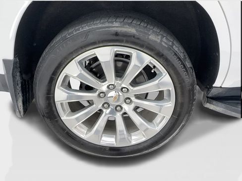 Used 2021 Chevrolet Tahoe LT w/ LT Signature Package RWD image 16