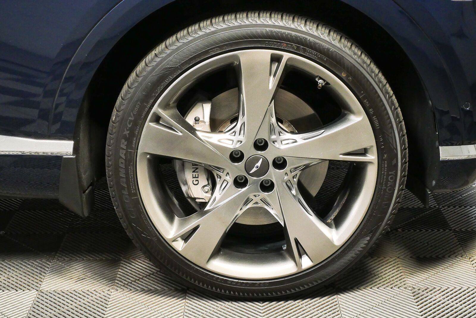 Used 2022 Genesis GV80 2.5T w/ Prestige Package 04 AWD/4WD image 40