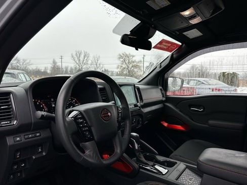 Used 2023 Nissan Frontier PRO-4X w/ Pro Convenience Package image 23