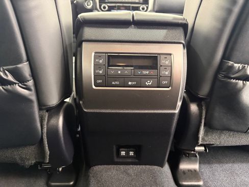Used 2023 Lexus GX 460 Premium AWD/4WD image 38