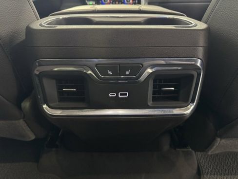 Used 2025 GMC Sierra 1500 Denali w/ Denali Reserve Package image 16