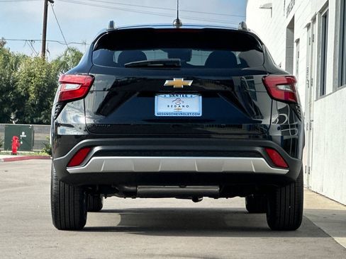 New 2026 Chevrolet Trax LT FWD image 5