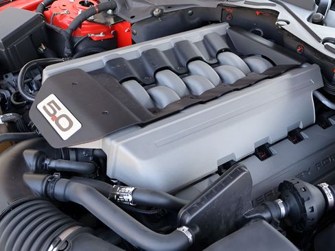 Used 2015 Ford Mustang GT Premium w/ Equipment Group 401A RWD image 32