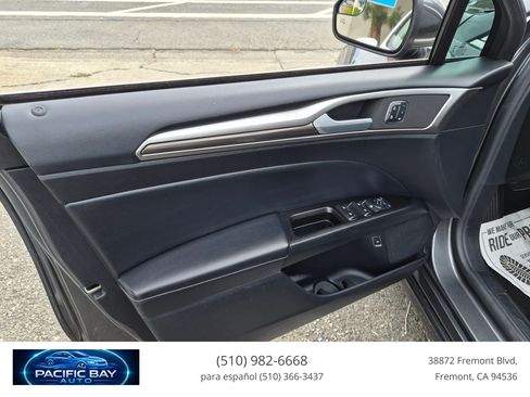 Used 2018 Ford Fusion Energi SE FWD image 10