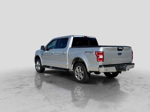 Used 2018 Ford F150 XLT w/ Equipment Group 302A Luxury AWD/4WD image 4