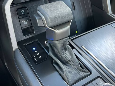 Used 2026 Toyota Tundra Platinum AWD/4WD image 38