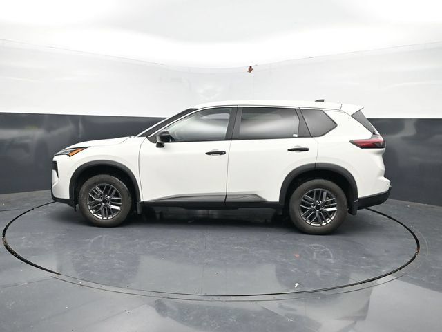 Used 2024 Nissan Rogue S AWD/4WD image 4