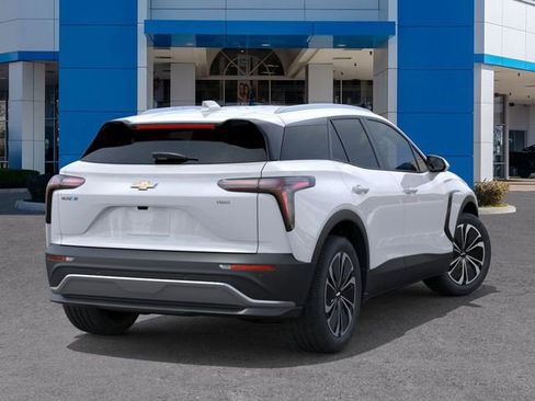 New 2026 Chevrolet Blazer EV LT image 4