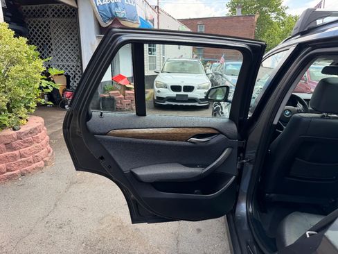 Used 2015 BMW X1 xDrive35i AWD/4WD image 31
