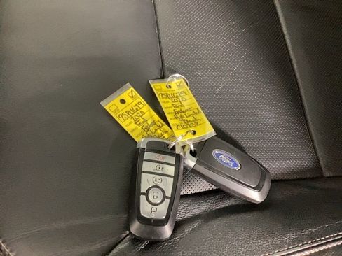 Used 2020 Ford Explorer Limited w/ Equipment Group 310A image 39