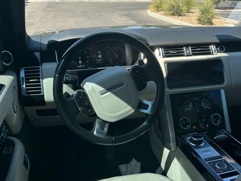 Used 2022 Land Rover Range Rover Westminster Edition AWD/4WD image 17