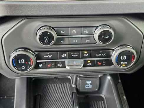 New 2025 Ford Bronco Outer Banks AWD/4WD image 15