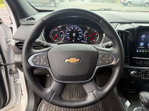 Used 2023 Chevrolet Traverse Premier AWD/4WD image 14
