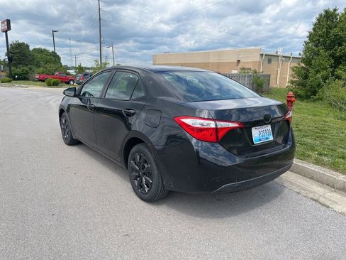 Used 2016 Toyota Corolla LE FWD image 4