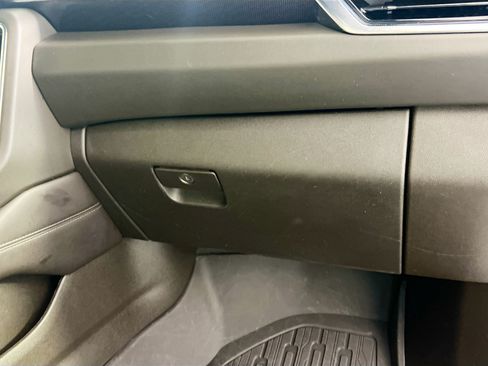 Used 2025 GMC Yukon Elevation RWD image 34