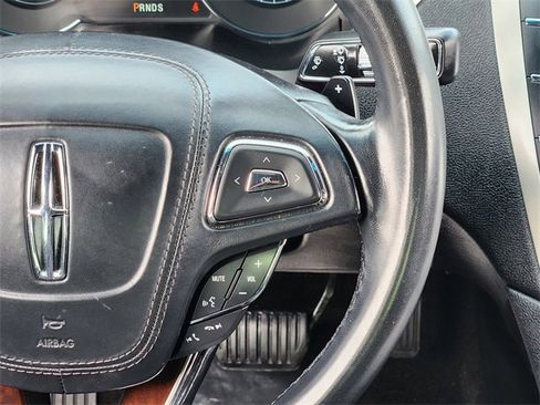 Used 2017 Lincoln MKZ Reserve image 29