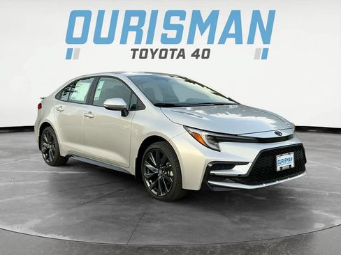 Used 2026 Toyota Corolla SE FWD image 1