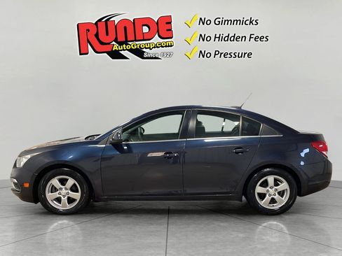Used 2015 Chevrolet Cruze LT FWD image 3